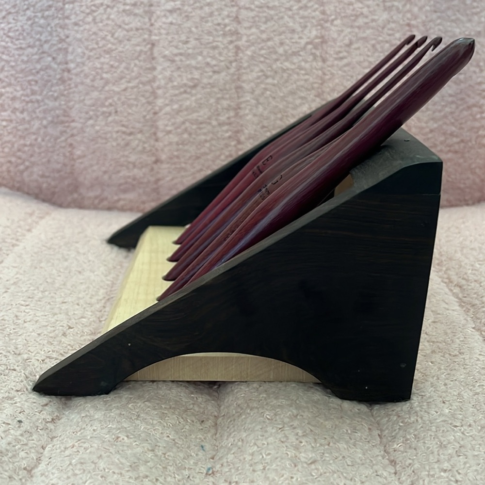 Crochet hook stand - Picture 4 of 5